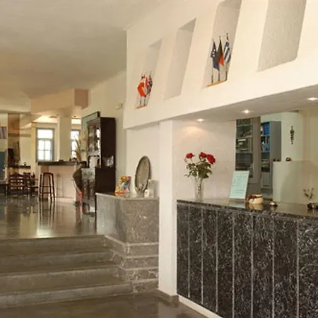 Ormos Apartment *